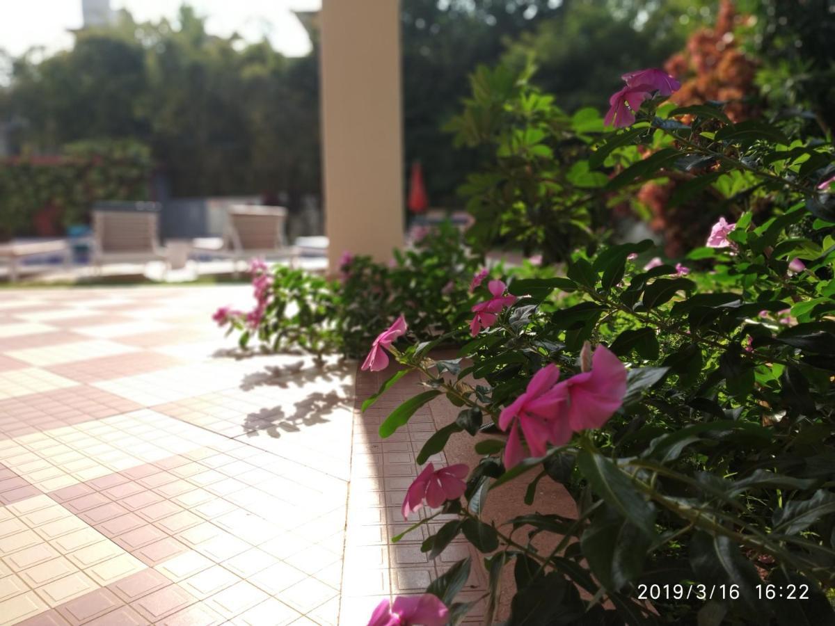 Bluesea Beach Resort Candolim Exterior photo