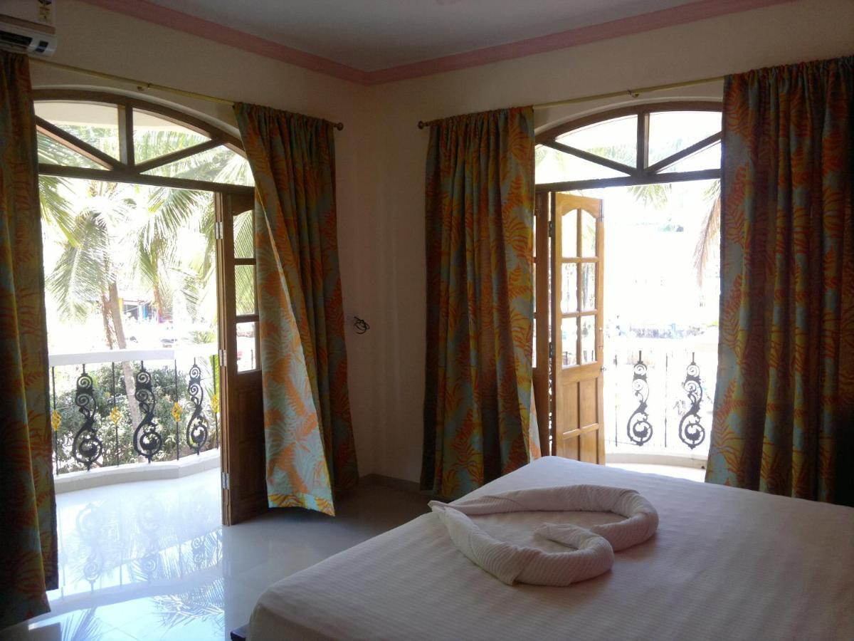 Bluesea Beach Resort Candolim Exterior photo